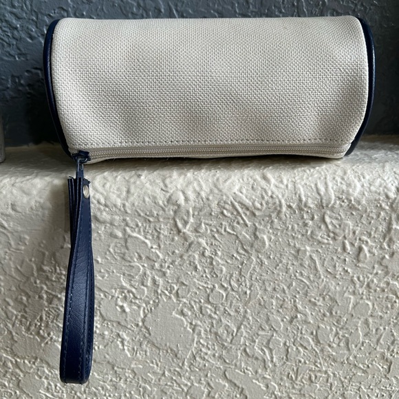 Cream Canvas Navy Blue Trim Cylindrical Barrel Wristlet Travel Bag Pouch Clutch - Picture 8 of 16
